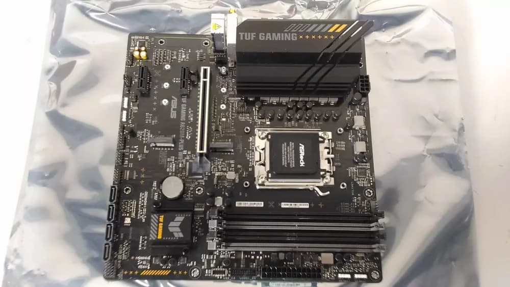 ASUS TUF Gaming A620M-Plus WIFI