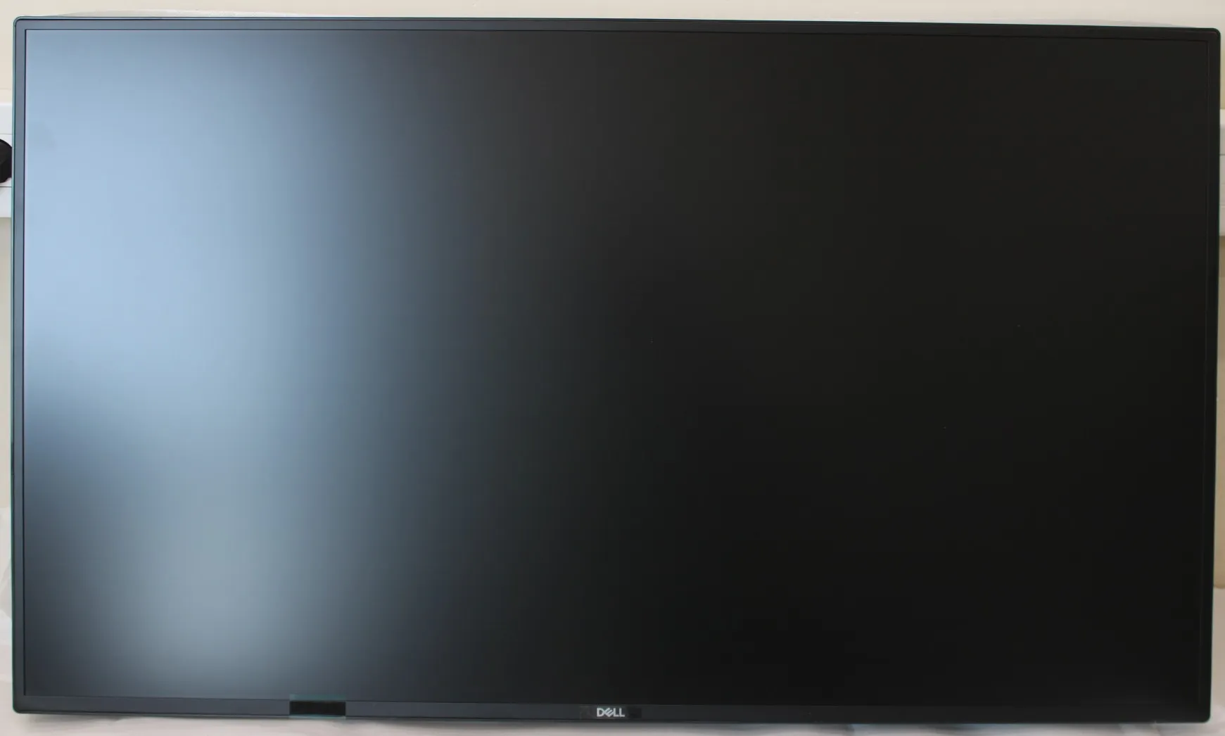 Dell USB-C Hub Monitor U4323QE 42.5 " IPS